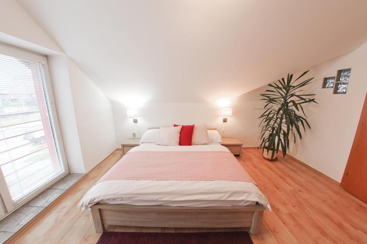 Penzion Modul Námestovo Exteriör bild